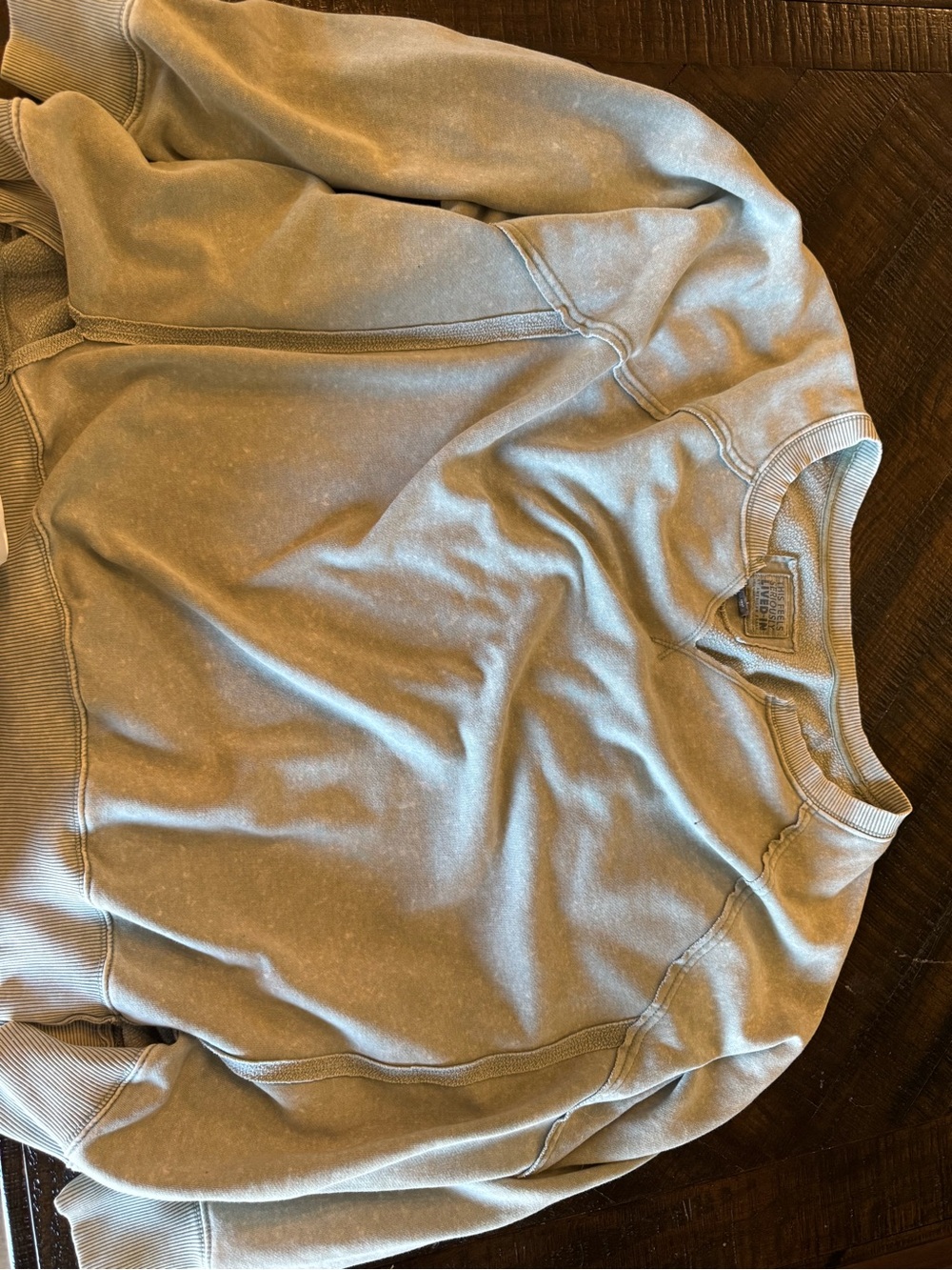 Women’s Crewneck Sweatshirt - Light Olive